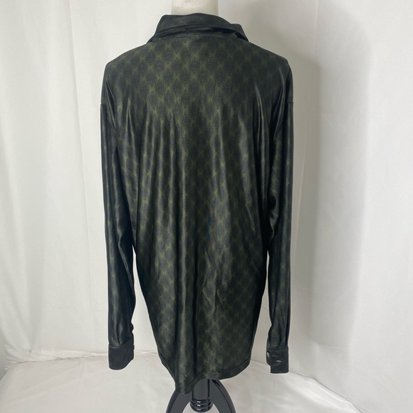 **Men’s xl Street culture button down shirt. - Picture 3 of 6